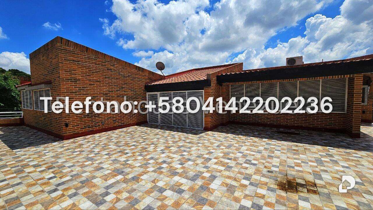 Casa en Cumbres de Curumo, Caracas – 27