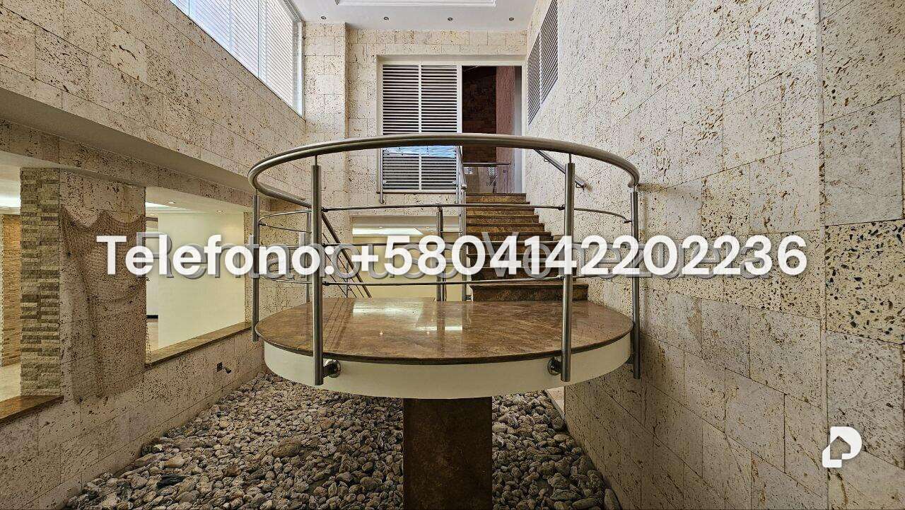 Casa en Cumbres de Curumo, Caracas – 99