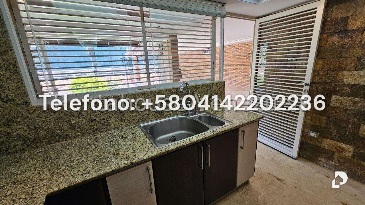 Casa en Cumbres de Curumo, Caracas – 87