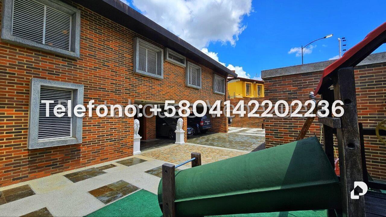 Casa en Cumbres de Curumo, Caracas – 4
