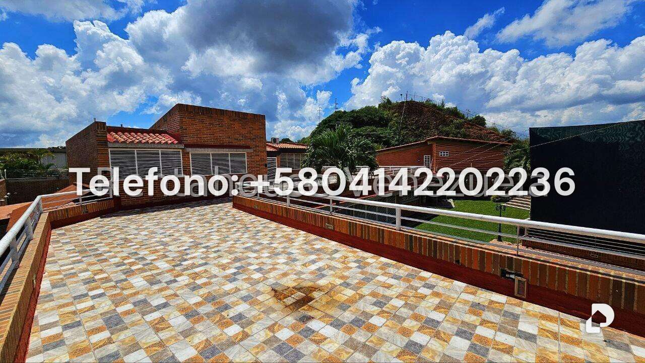 Casa en Cumbres de Curumo, Caracas – 53