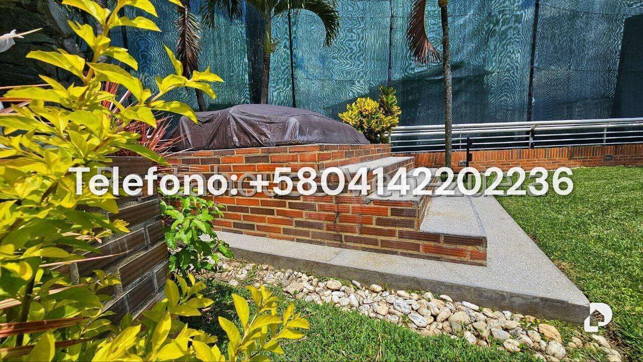 Casa en Cumbres de Curumo, Caracas – 131