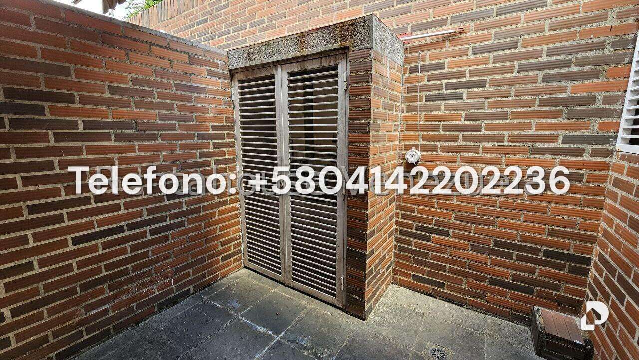 Casa en Cumbres de Curumo, Caracas – 51