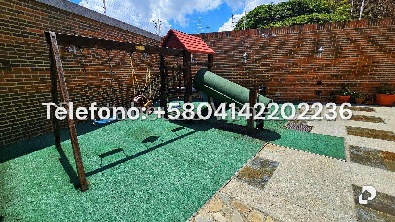 Casa en Cumbres de Curumo, Caracas – 3