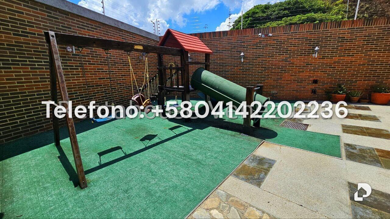 Casa en Cumbres de Curumo, Caracas – 3