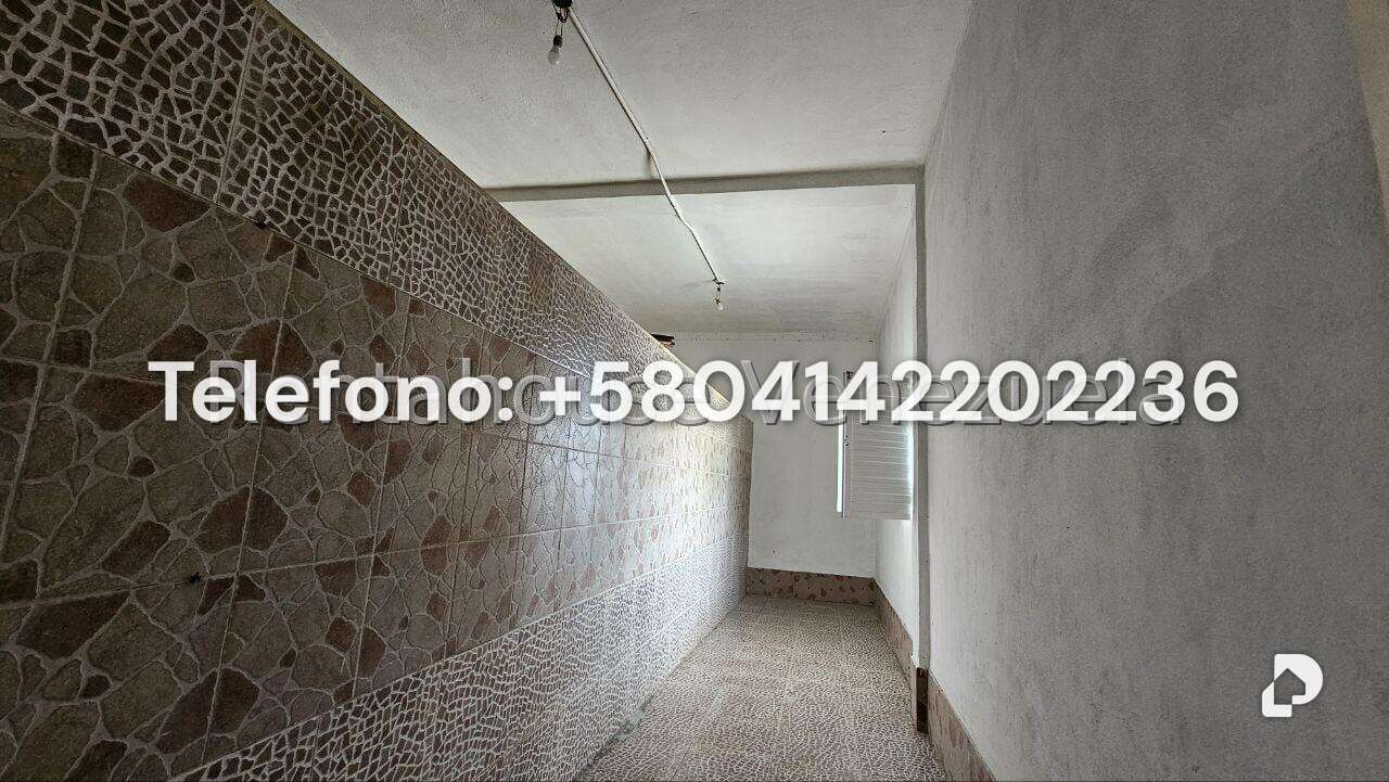 Casa en Cumbres de Curumo, Caracas – 15