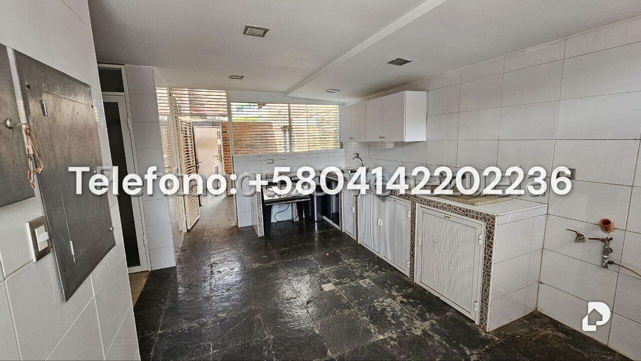 Casa en Cumbres de Curumo, Caracas – 45