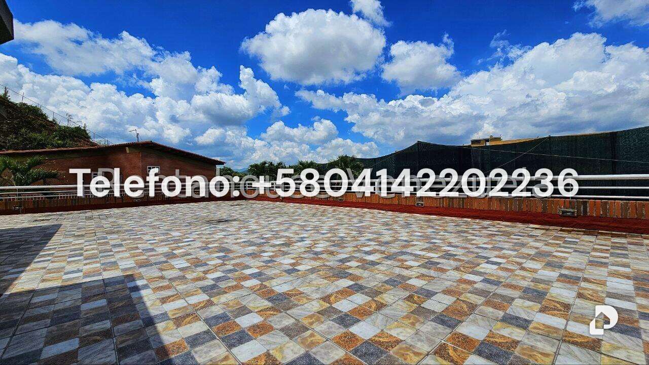 Casa en Cumbres de Curumo, Caracas – 39