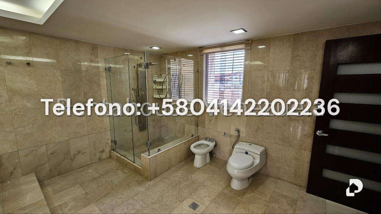 Casa en Cumbres de Curumo, Caracas – 113
