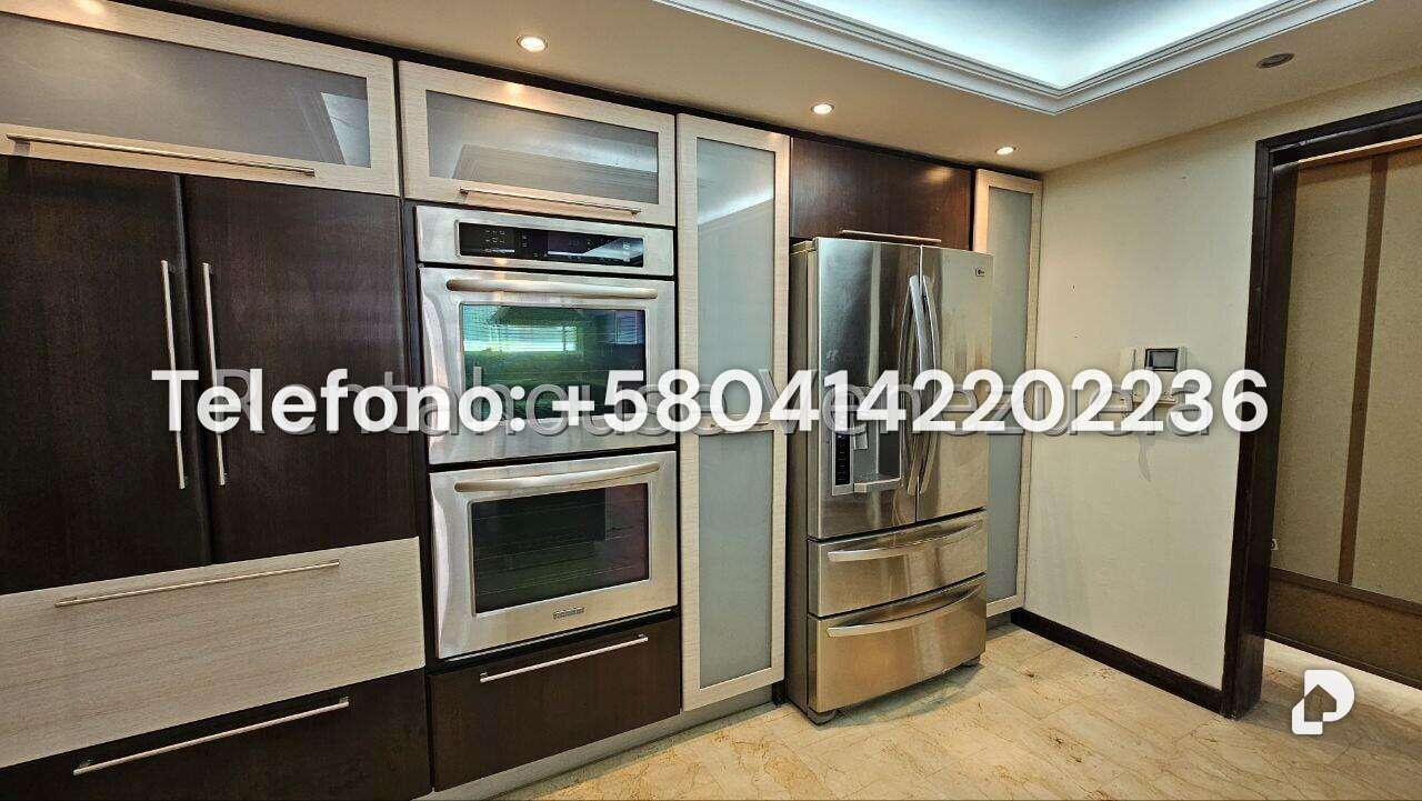 Casa en Cumbres de Curumo, Caracas – 86