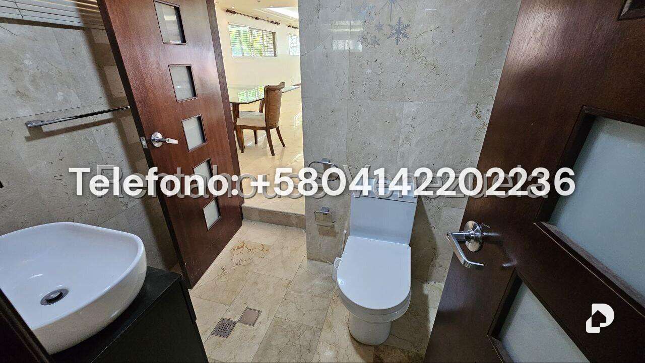 Casa en Cumbres de Curumo, Caracas – 63