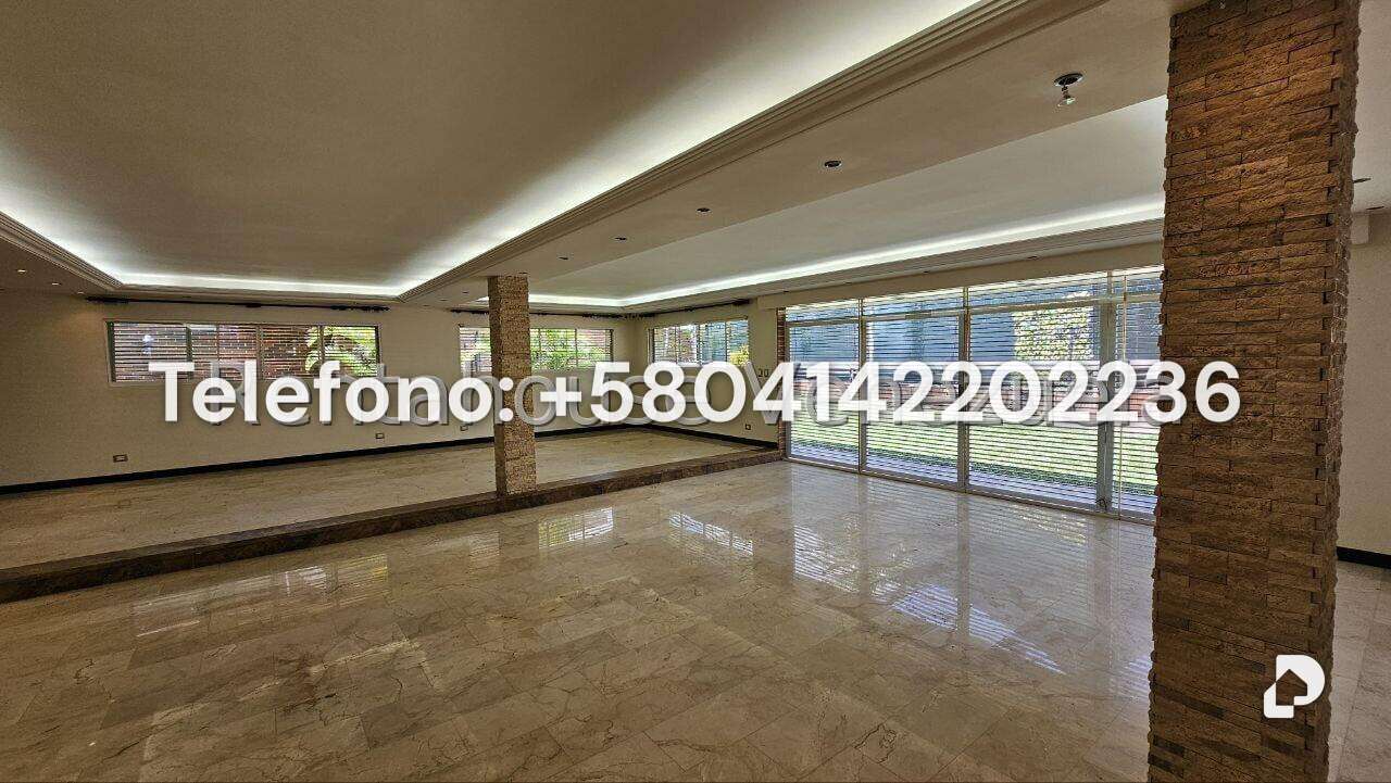 Casa en Cumbres de Curumo, Caracas – 66