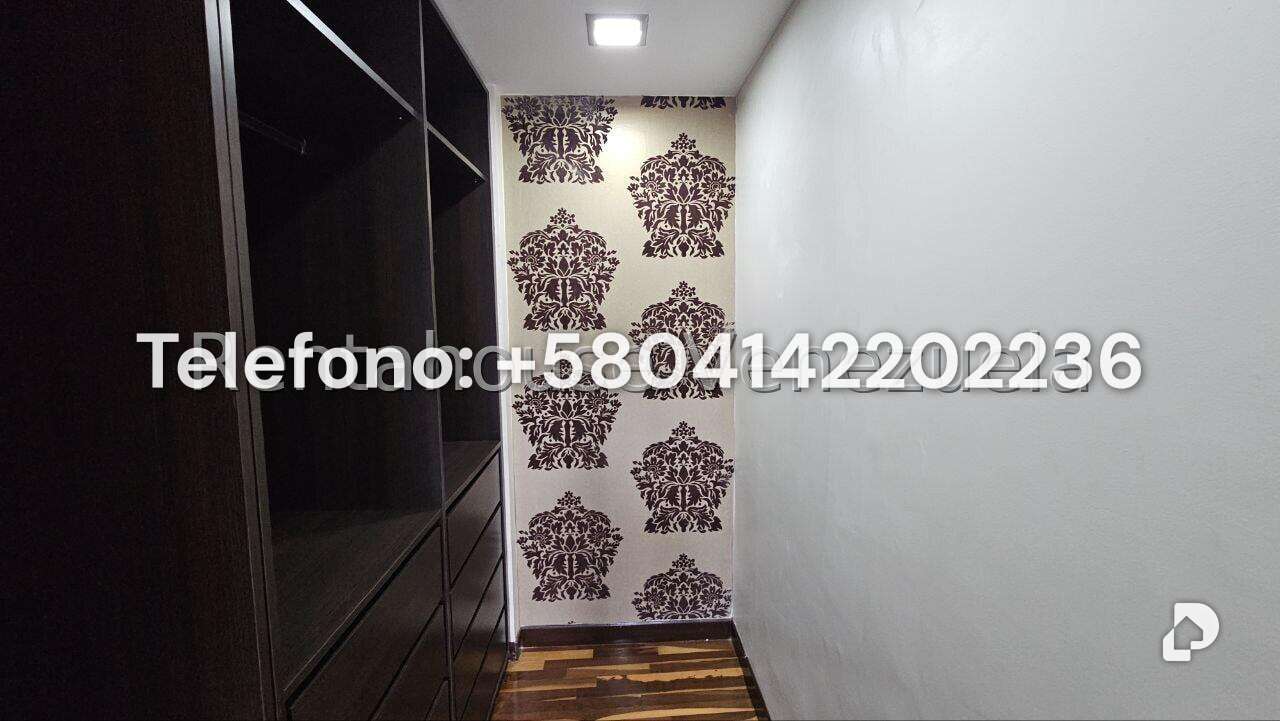Casa en Cumbres de Curumo, Caracas – 16