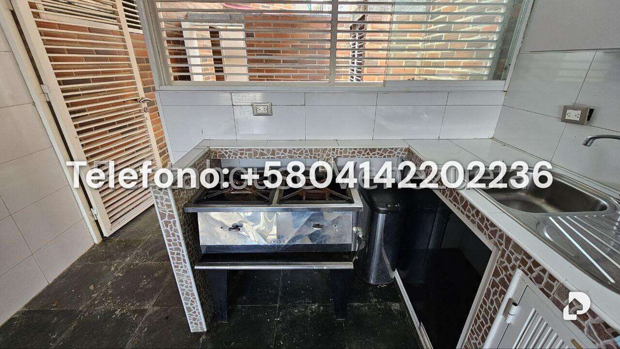 Casa en Cumbres de Curumo, Caracas – 43