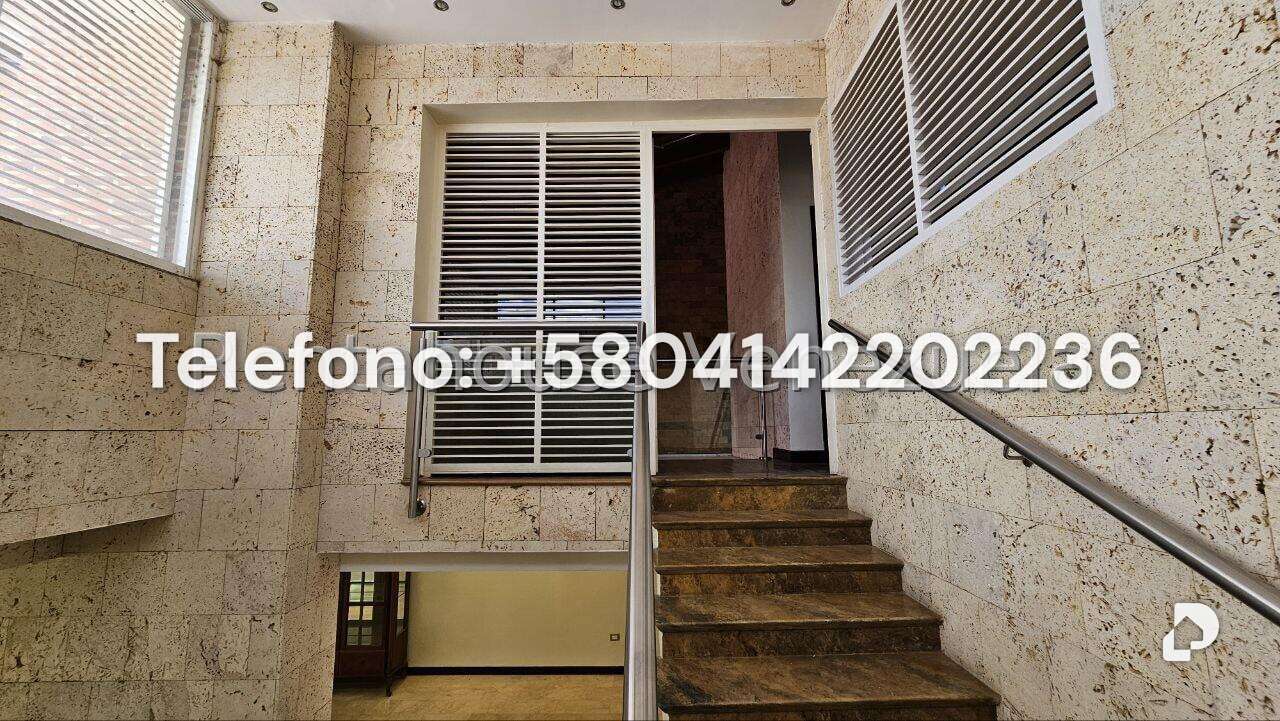 Casa en Cumbres de Curumo, Caracas – 88