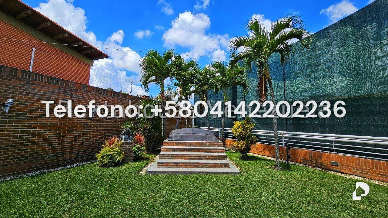 Casa en Cumbres de Curumo, Caracas – 107