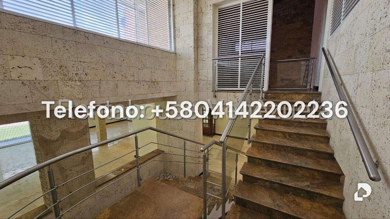 Casa en Cumbres de Curumo, Caracas – 78
