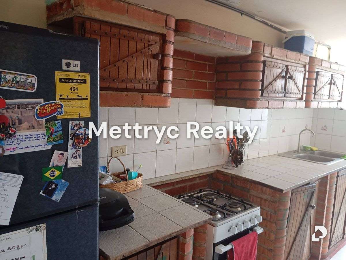 Apartamento en Los Guayabitos, Valencia – 6