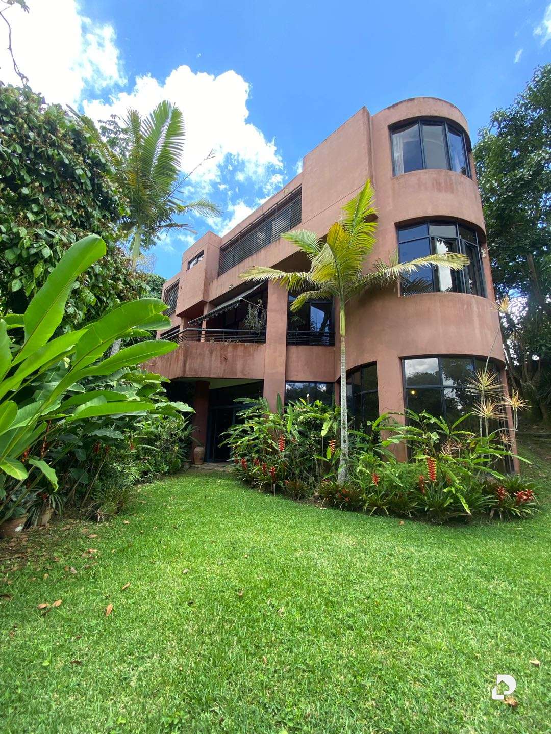 Casa en Alto Hatillo, Caracas – 2