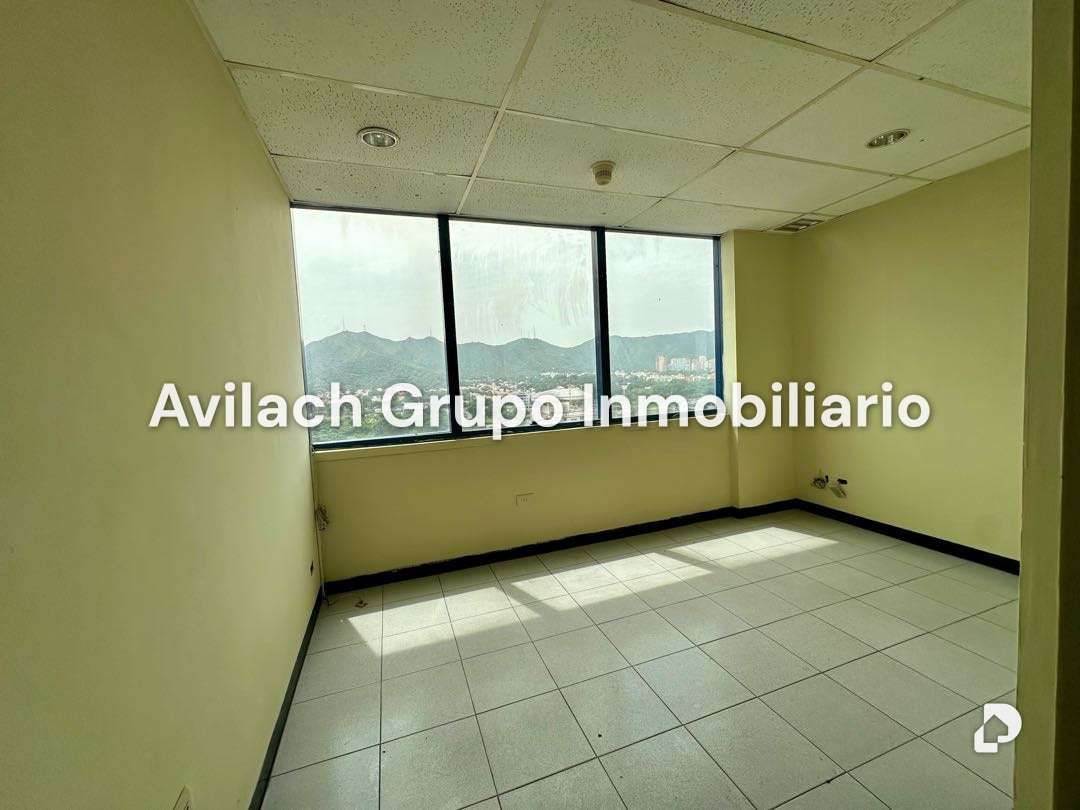 Oficina en Av. Bolívar Norte, Valencia – 7