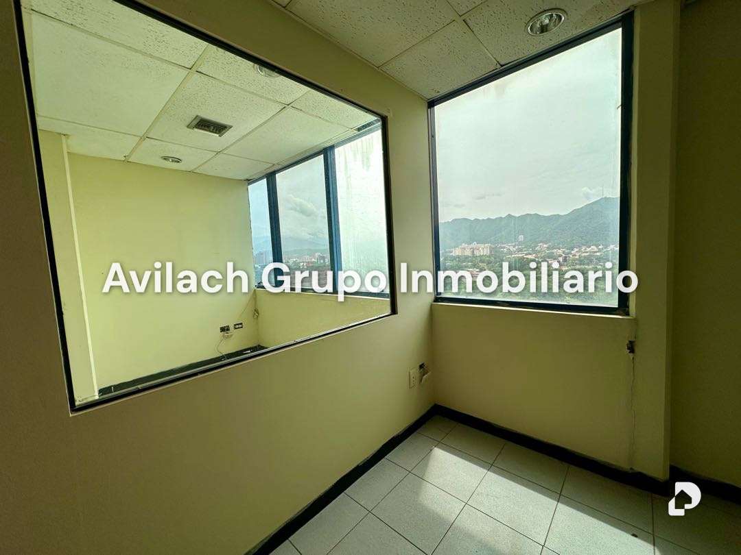 Oficina en Av. Bolívar Norte, Valencia – 3