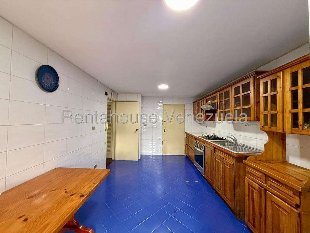 Apartamento en San Román, Caracas