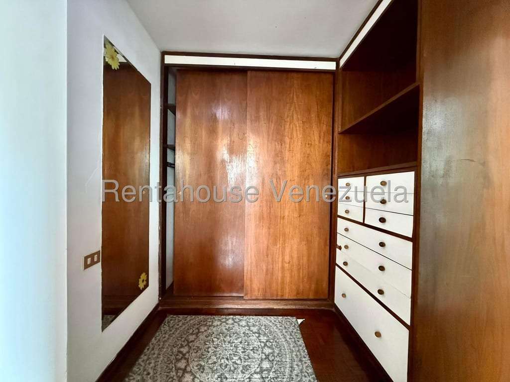 Apartamento en San Román, Caracas