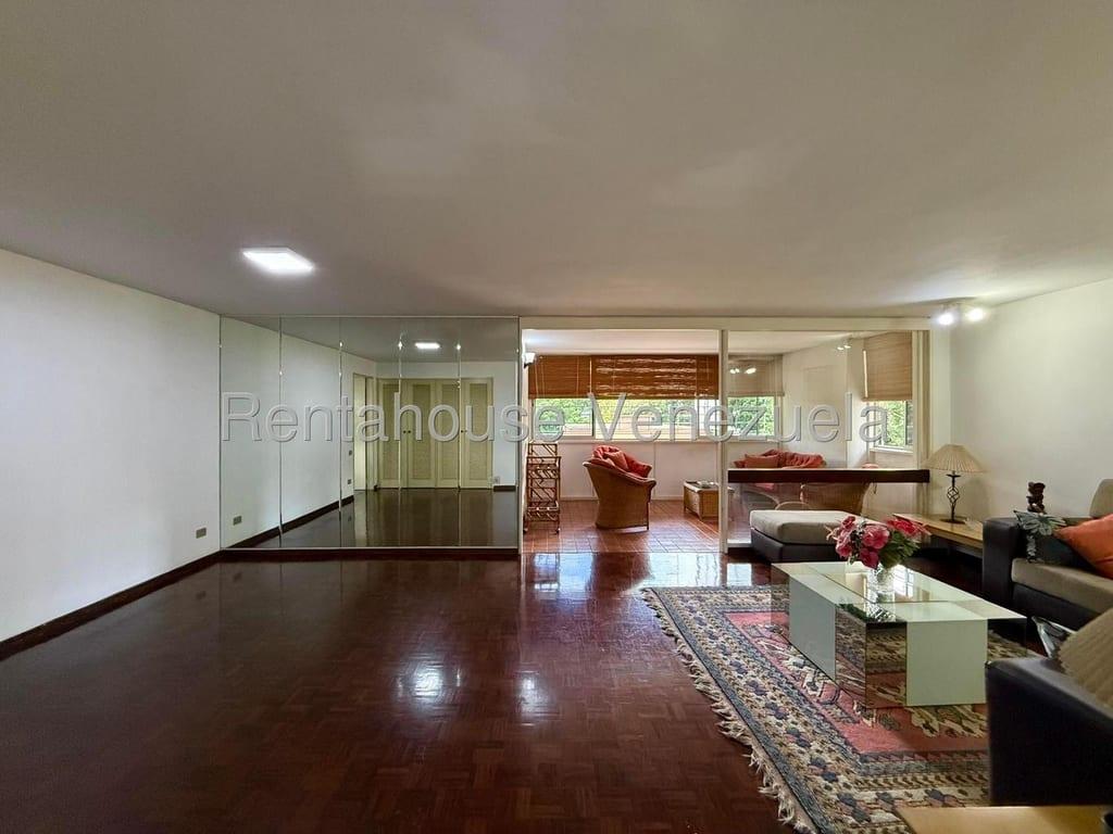 Apartamento en San Román, Caracas