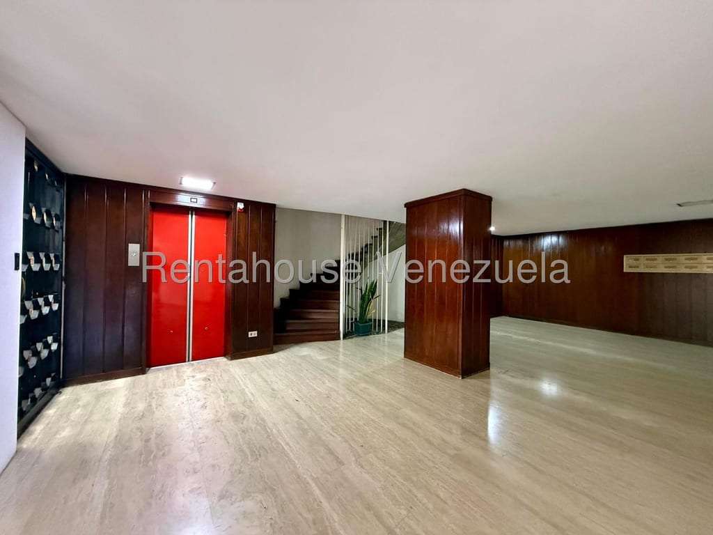 Apartamento en San Román, Caracas