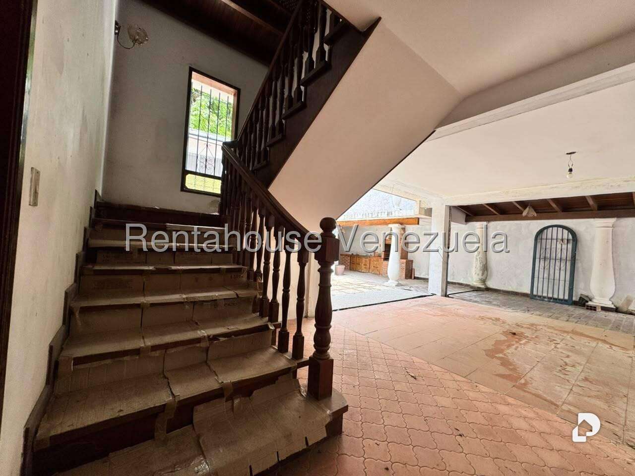 Casa en Santa Paula, Caracas – 14