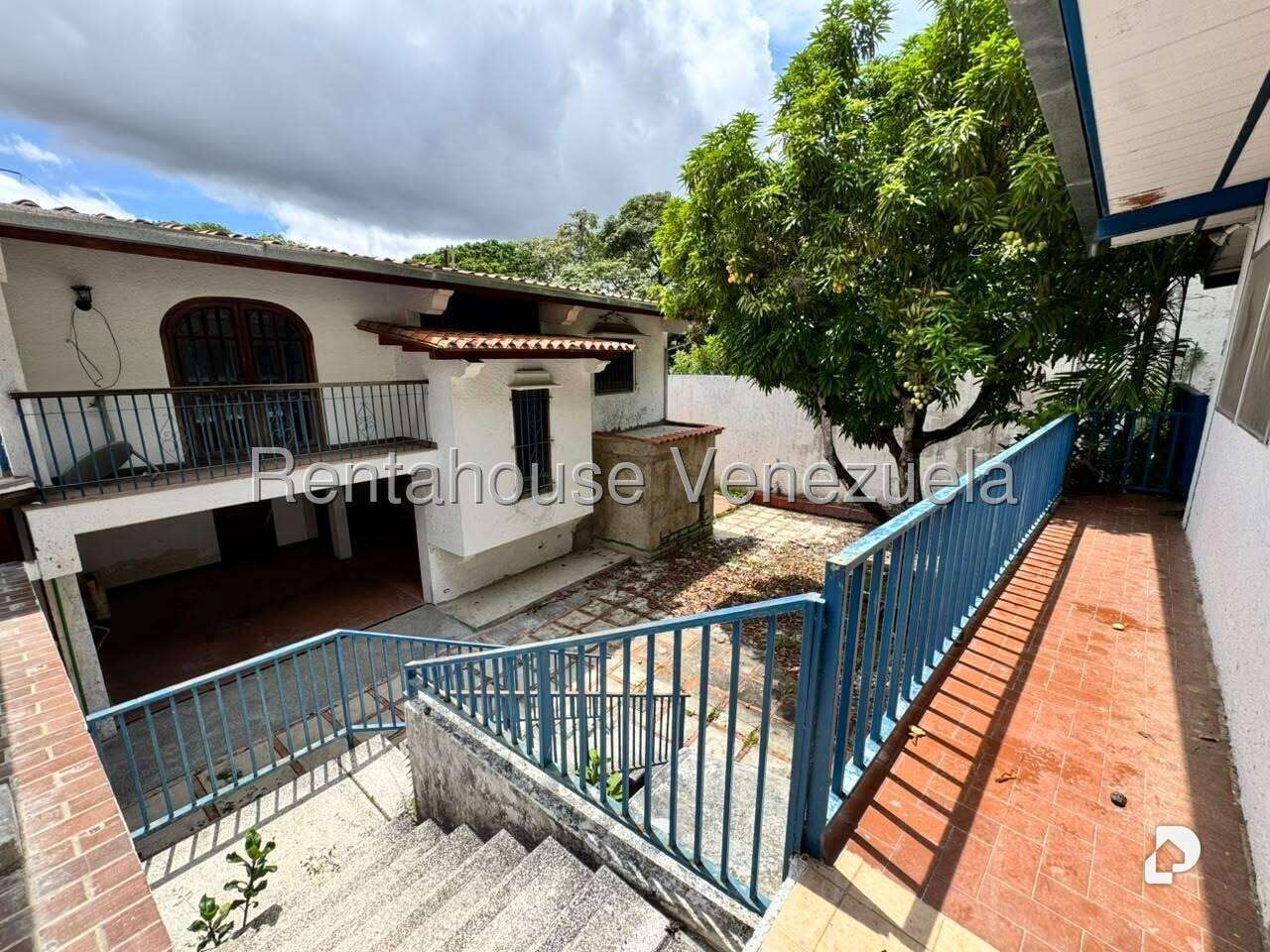 Casa en Santa Paula, Caracas – 9