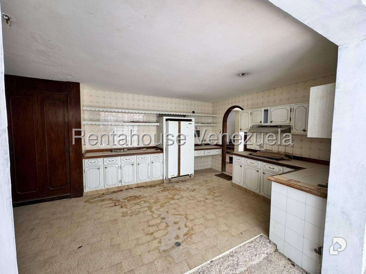 Casa en Santa Paula, Caracas – 13
