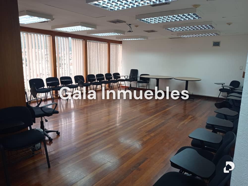 Office in Los Palos Grandes, Caracas – 3