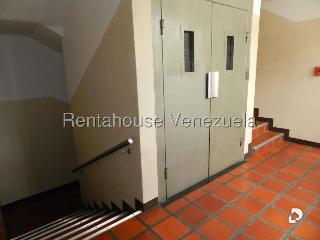 Edificio en La Candelaria, Caracas – 10
