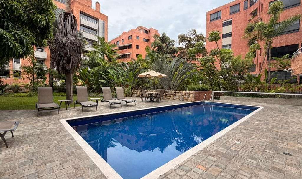 Apartamento en Campo Alegre, Caracas - 1