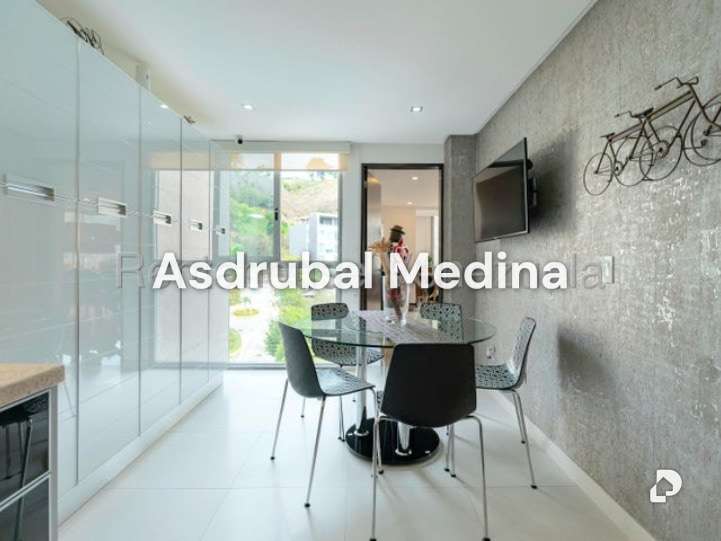 Apartamento en Lomas de Las Mercedes, Caracas – 13