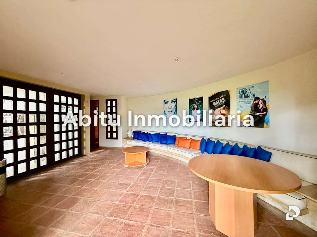 Casa en Cerro Verde, Caracas – 32
