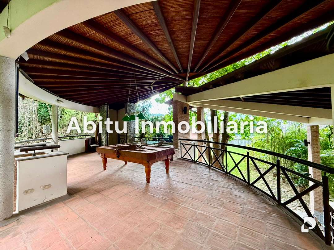 Casa en Cerro Verde, Caracas – 13