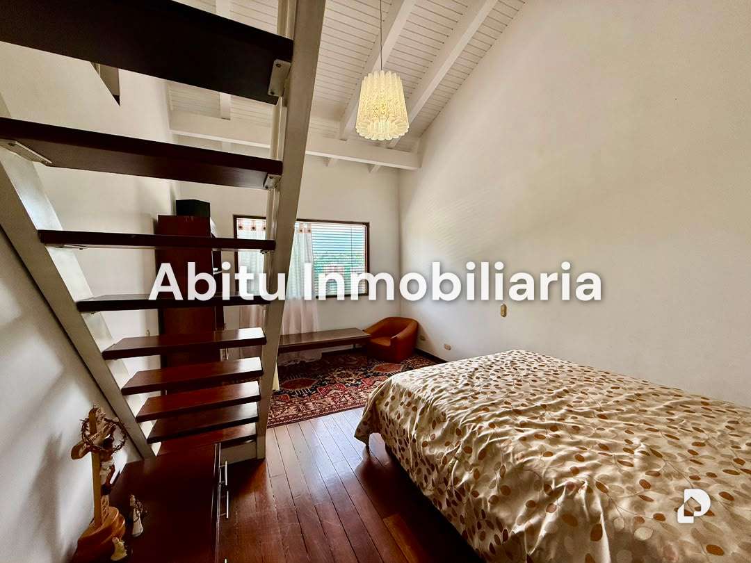 Casa en Cerro Verde, Caracas – 36