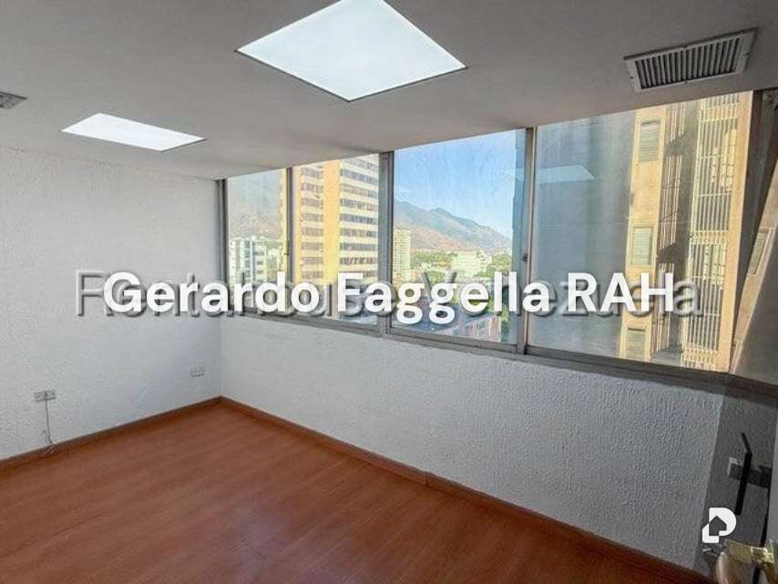 Oficina en La Campiña, Caracas – 10