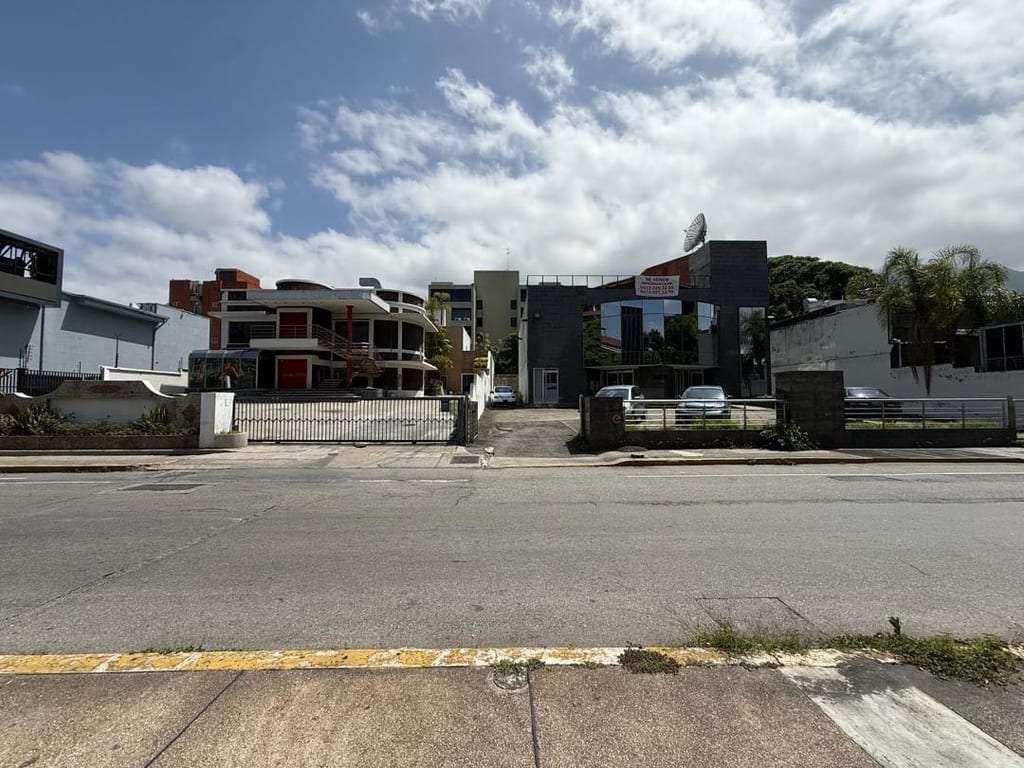 Local comercial en La Castellana, Caracas - 1