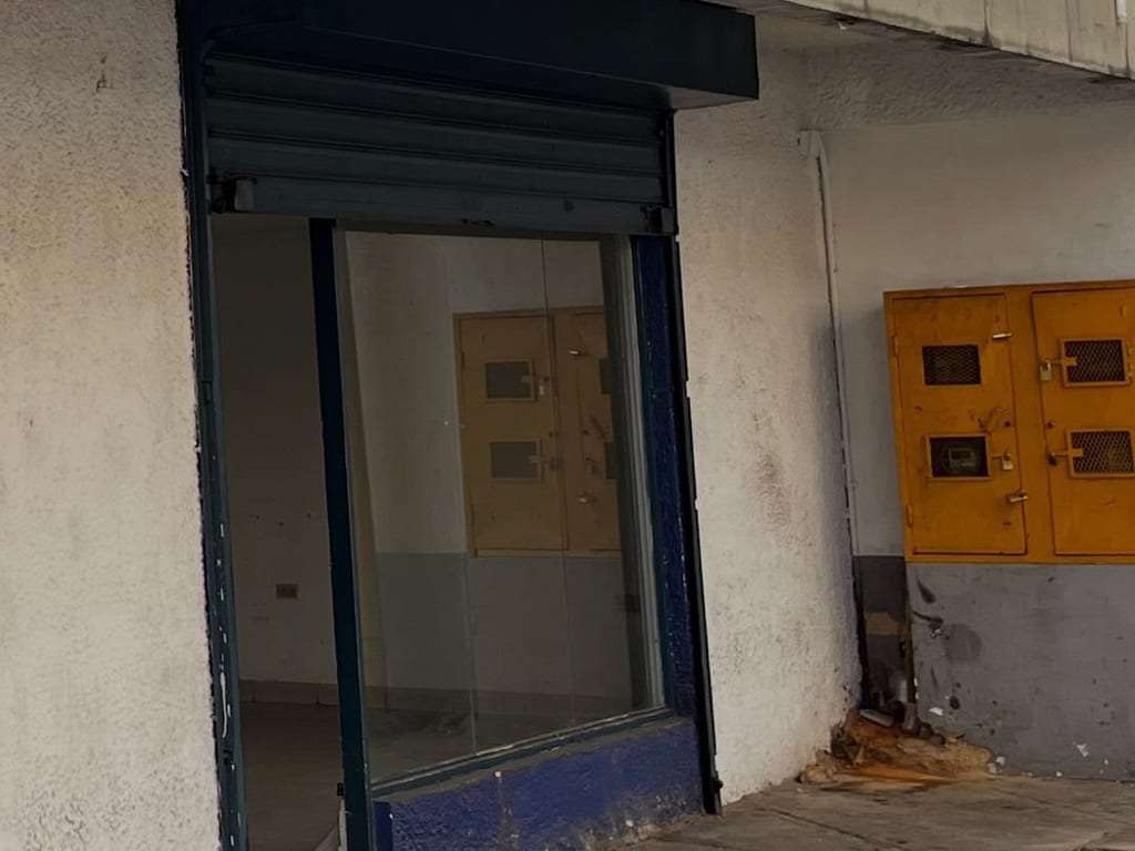 Local comercial en Catedral, Valencia - 1