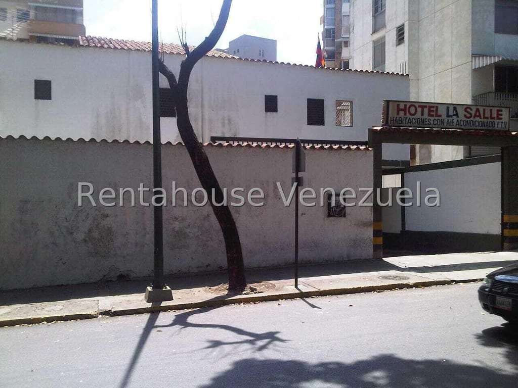 Edificio en La Florida, Caracas - 1