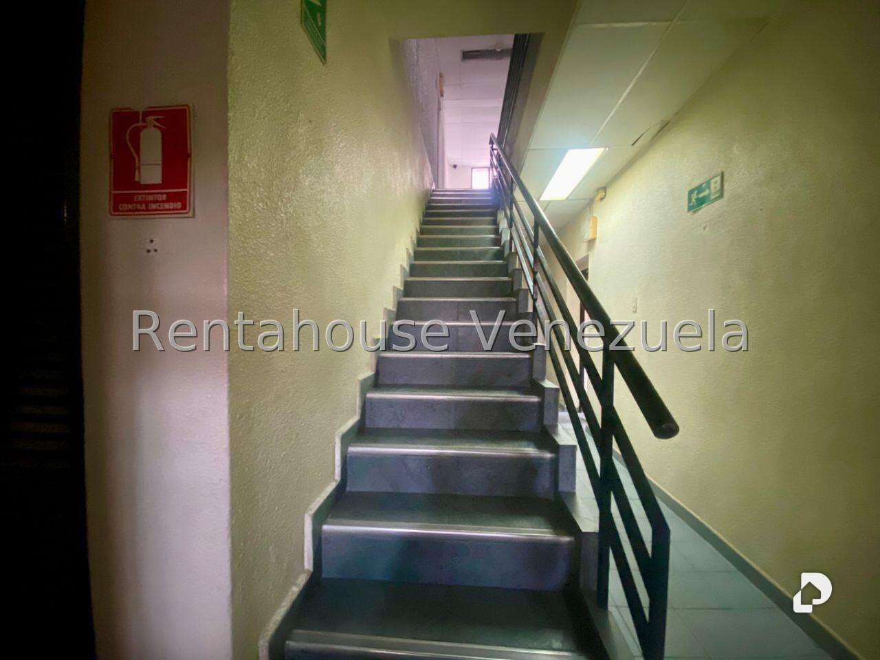 Edificio en La Florida, Caracas – 3
