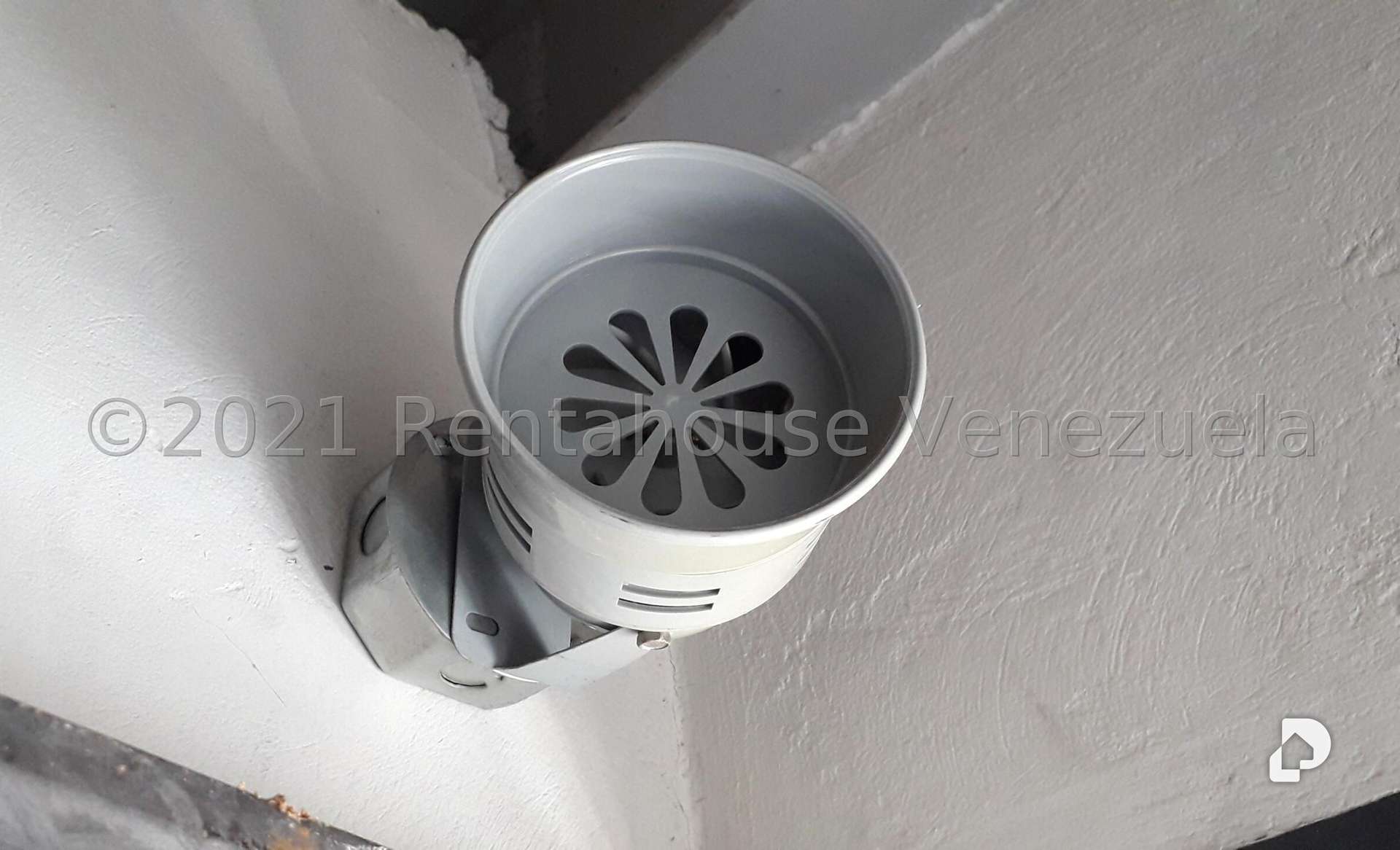 Local comercial en Los Chaguaramos, Caracas – 39