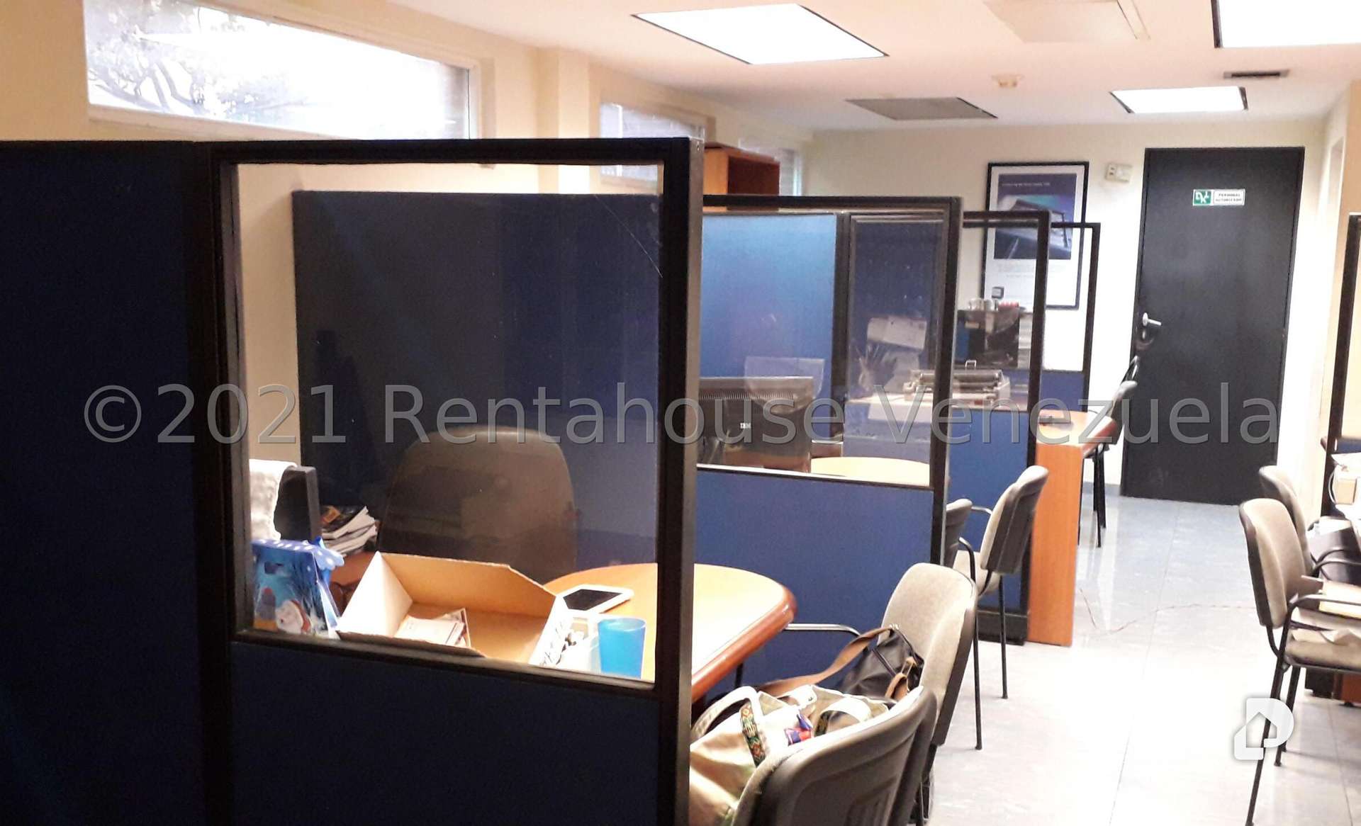Local comercial en Los Chaguaramos, Caracas – 19