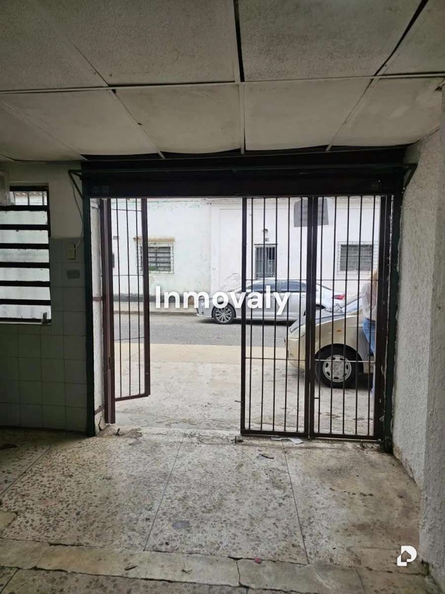 Local comercial en Valencia – 2
