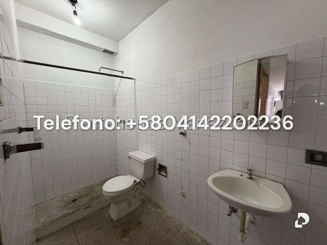Casa en Catia, Caracas – 27