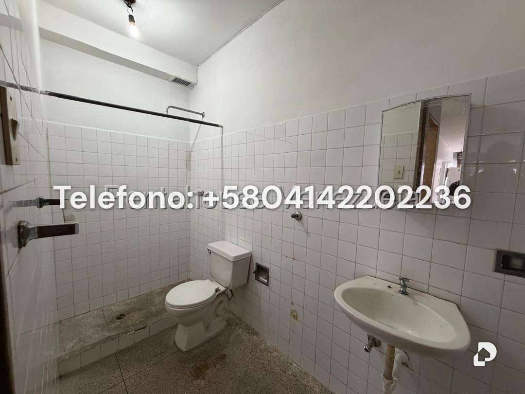 Casa en Catia, Caracas – 28