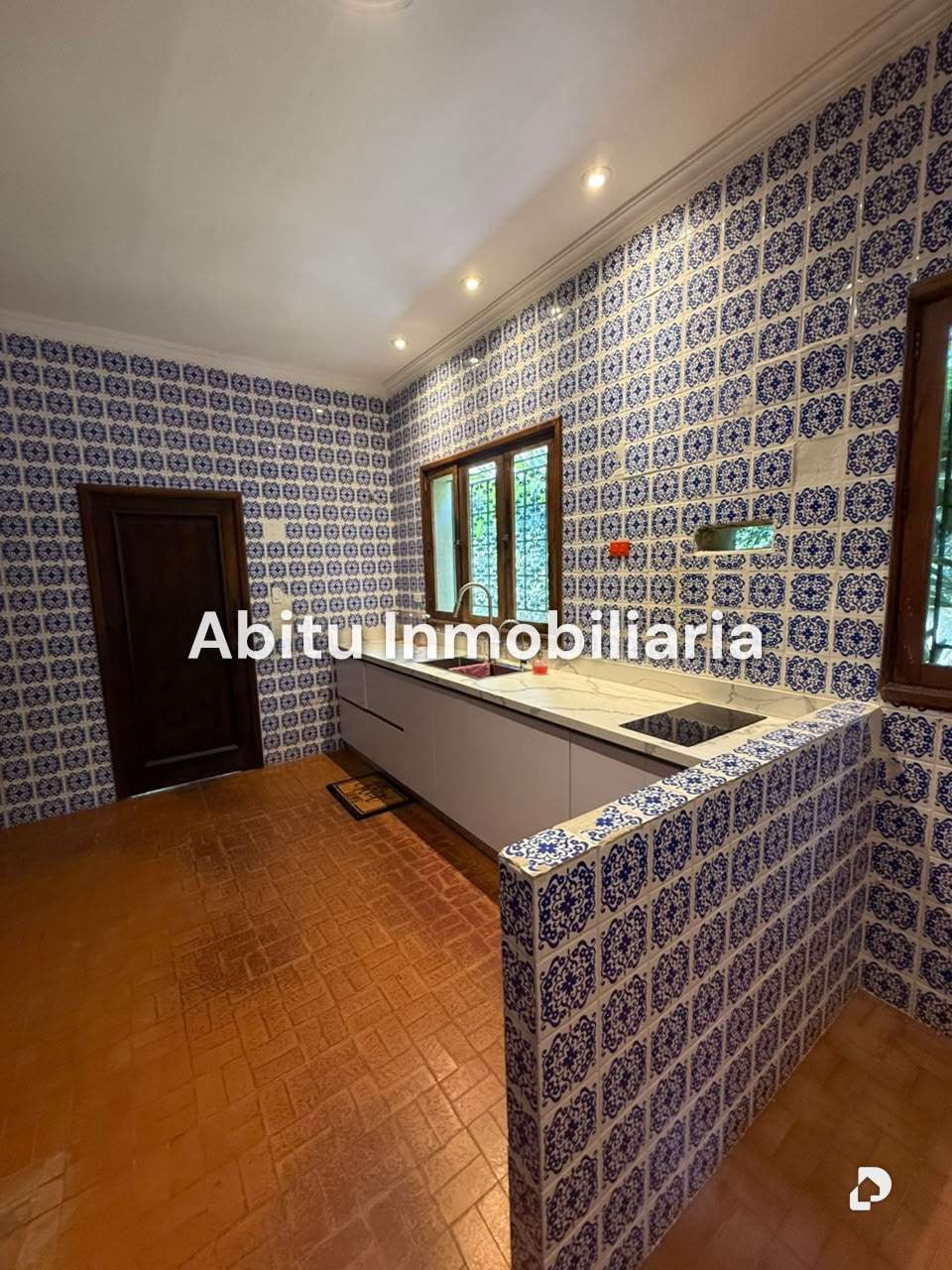 Casa en Altamira, Caracas – 17
